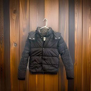 Boys navy blue GAP winter coat medium (7-8), thick warm puffer, excellent cond.